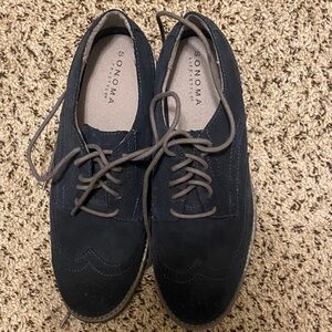 Sonoma Suede Wingtip Oxfords in Navy with Taupe Laces